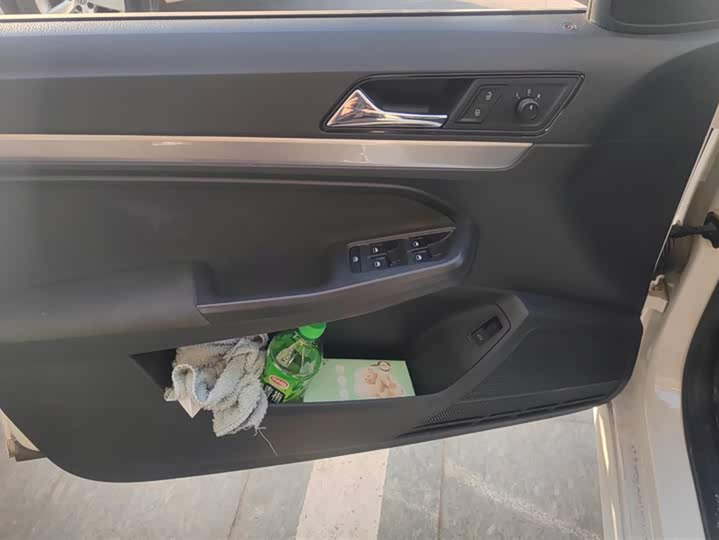 Фото 7 - Volkswagen Lavida