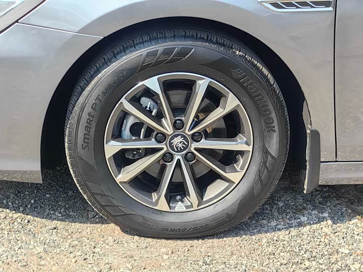 Фото 6 - BYD Qin Plus