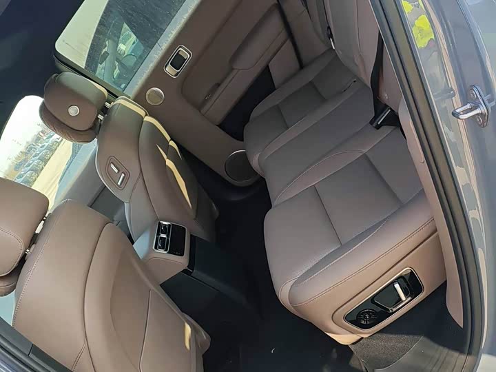 Фото 8 - LiXiang L7