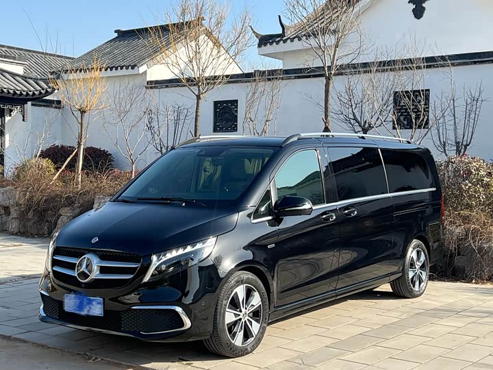 Фото 1 - Mercedes-Benz V-Class