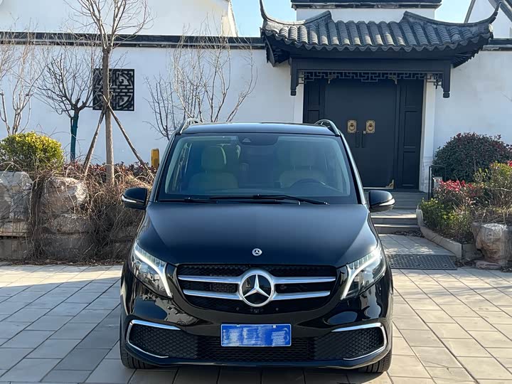 Фото 2 - Mercedes-Benz V-Class