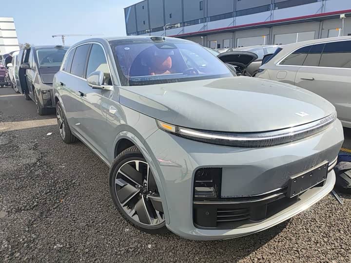 Фото 2 - LiXiang L7