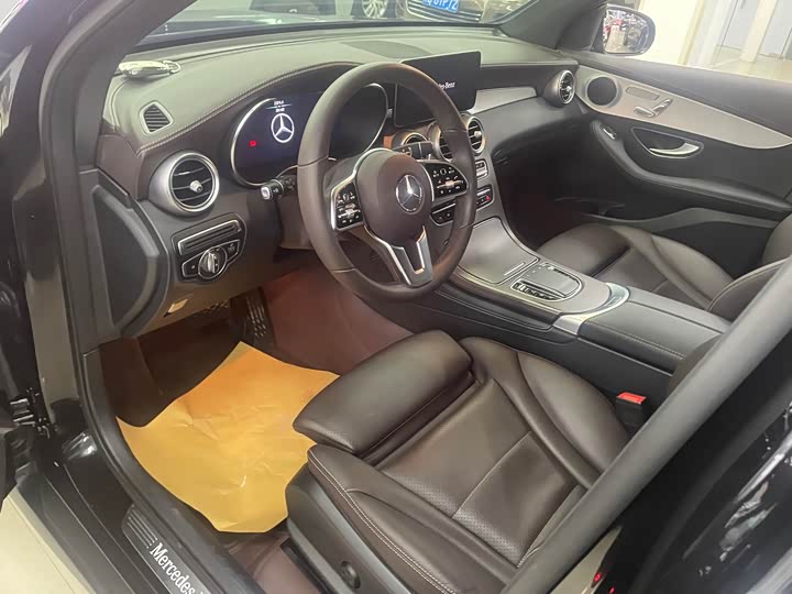 Фото 5 - Mercedes-Benz GLC-Class