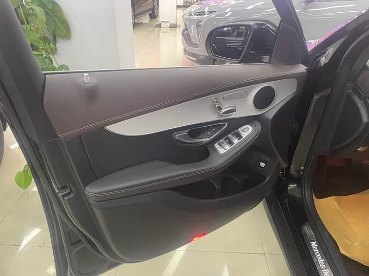 Фото 6 - Mercedes-Benz GLC-Class