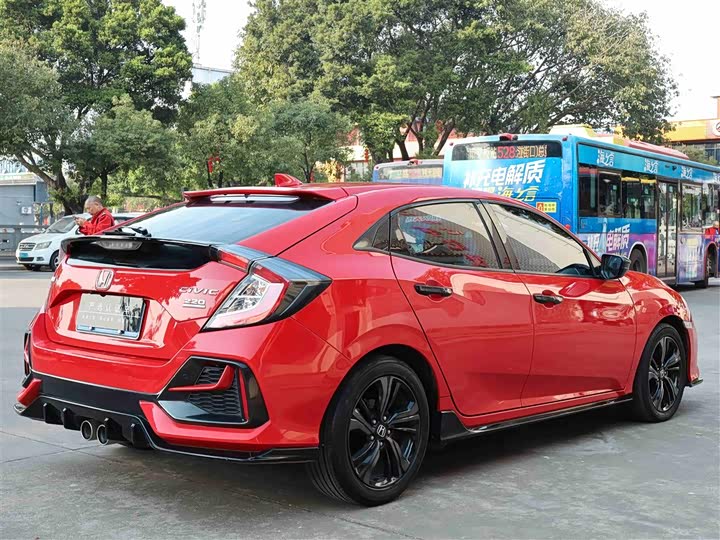 Фото 7 - Honda Civic