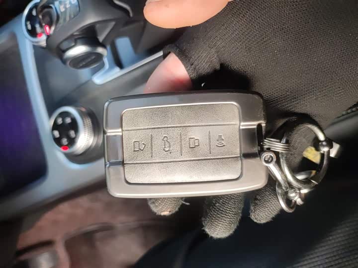 Фото 9 - Tank 300