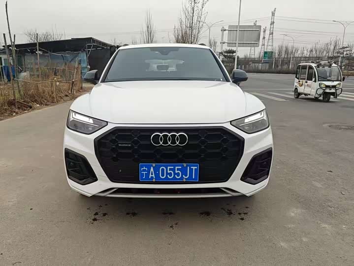 Фото 2 - Audi Q5L