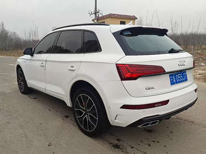 Фото 7 - Audi Q5L