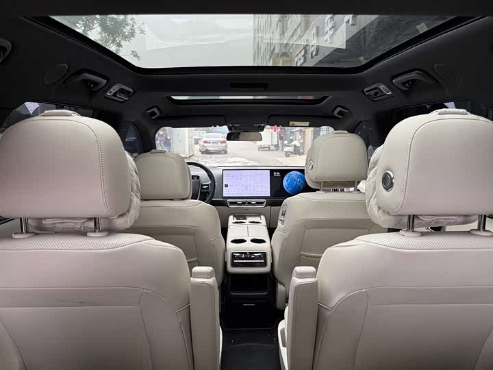 Фото 9 - LiXiang L8