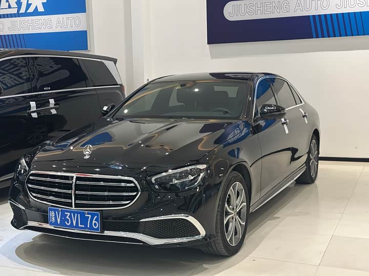 Фото 2 - Mercedes-Benz E-Class