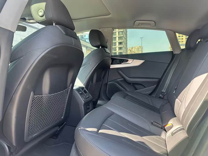 Фото 9 - Audi A5