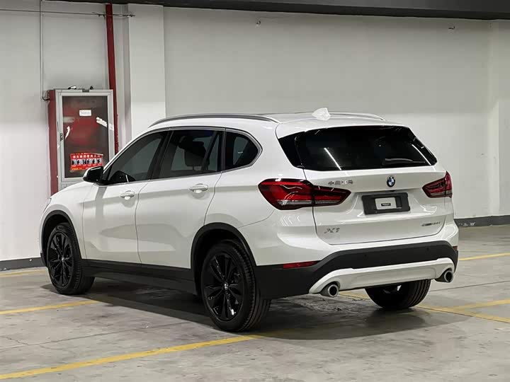 Фото 4 - BMW X1