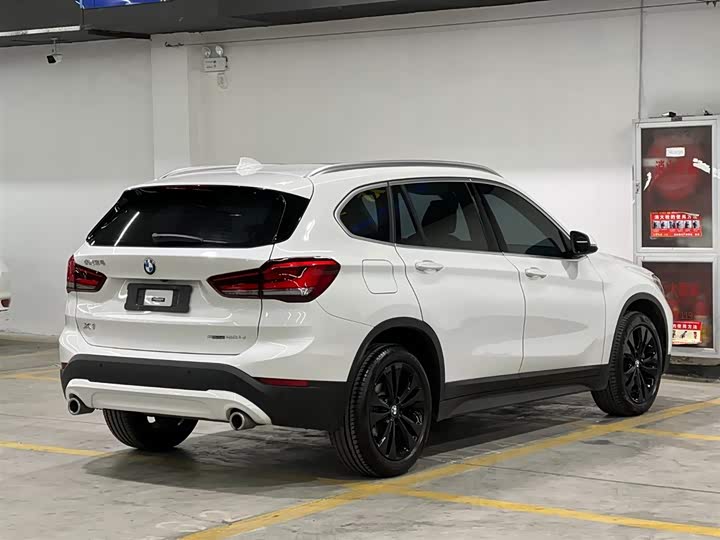 Фото 5 - BMW X1