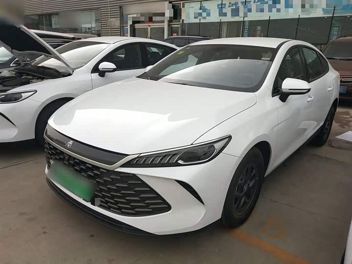 Фото 2 - BYD Qin Plus
