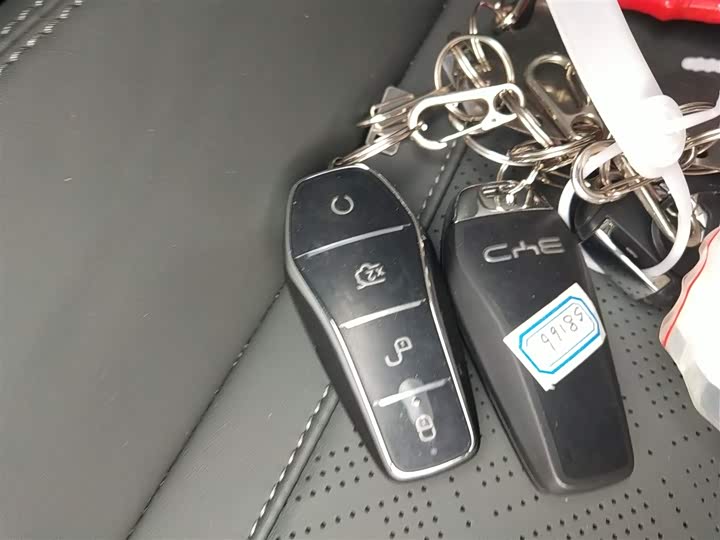 Фото 9 - BYD Qin Plus