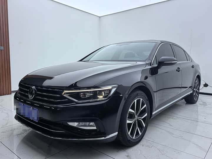 Фото 1 - Volkswagen Magotan