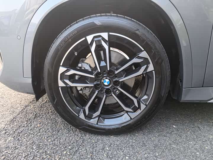 Фото 4 - BMW X1