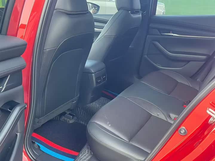 Фото 5 - Mazda 3 (Axela)