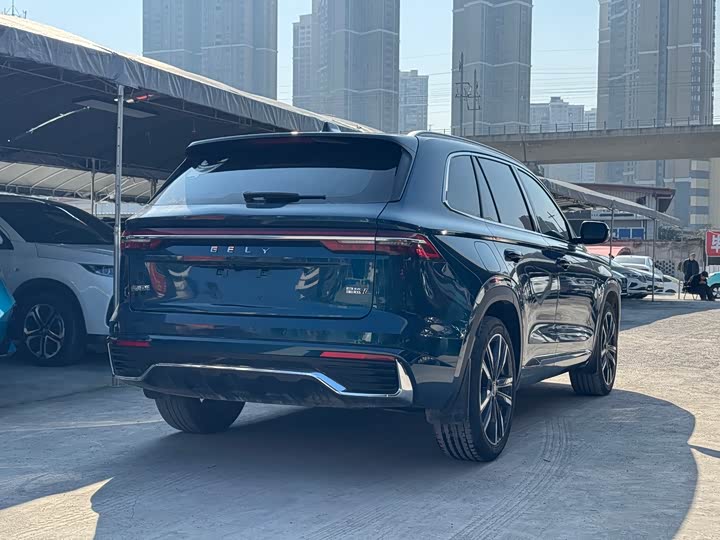 Фото 4 - Geely Monjaro