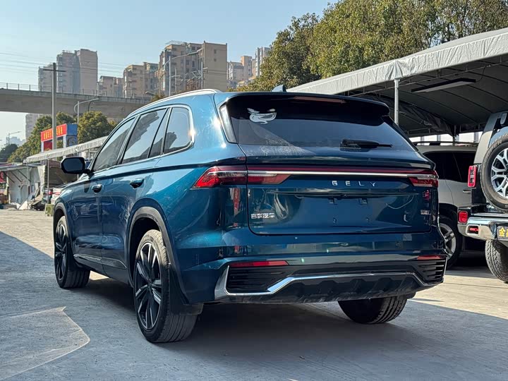 Фото 6 - Geely Monjaro