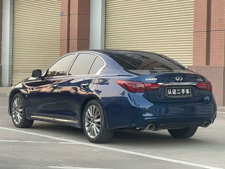Фото 3 - Infiniti Q50L