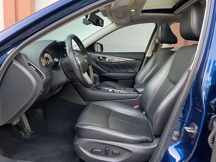 Фото 5 - Infiniti Q50L