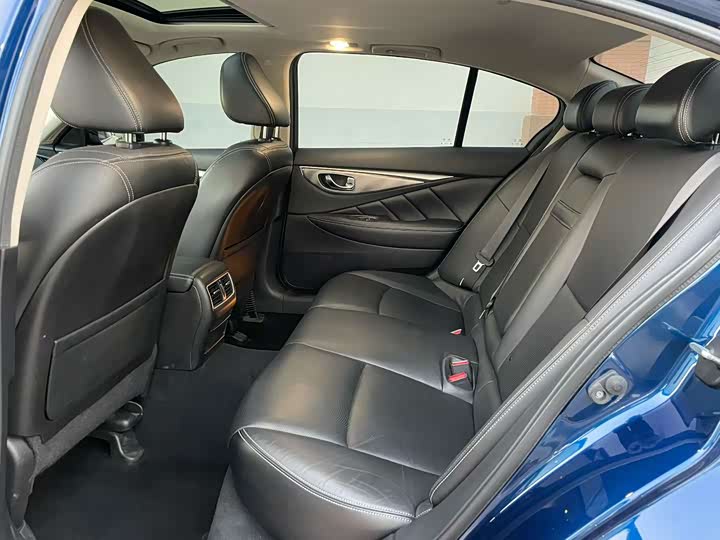Фото 6 - Infiniti Q50L