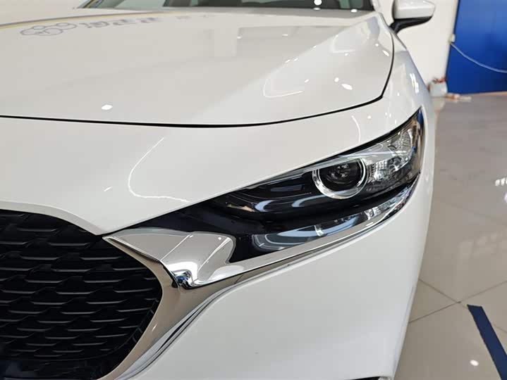 Фото 5 - Mazda 3 (Axela)