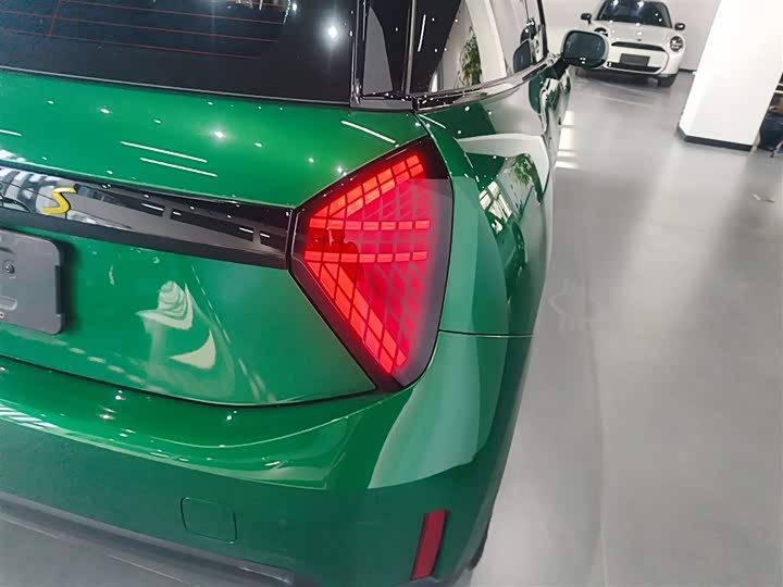 Фото 8 - Mini Cooper