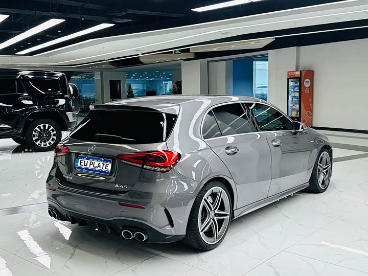 Фото 6 - Mercedes-Benz A-Class AMG