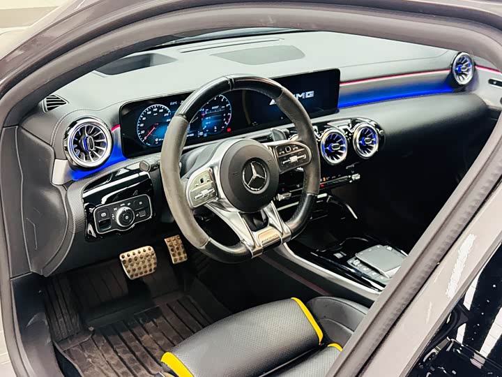 Фото 7 - Mercedes-Benz A-Class AMG