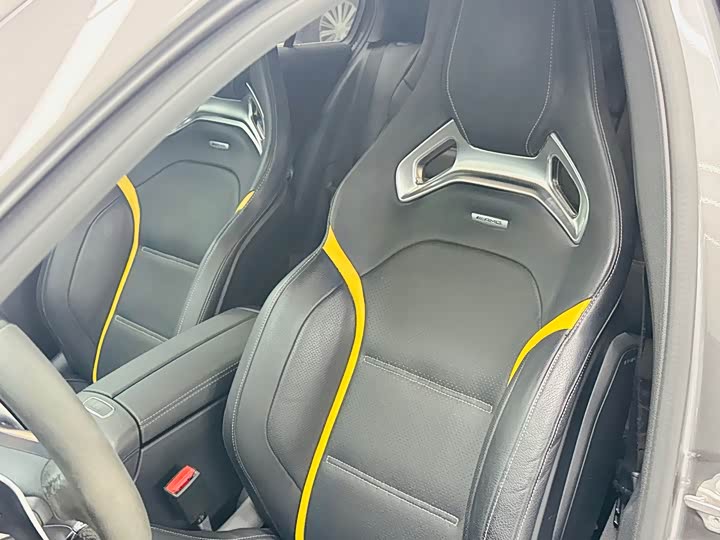 Фото 9 - Mercedes-Benz A-Class AMG