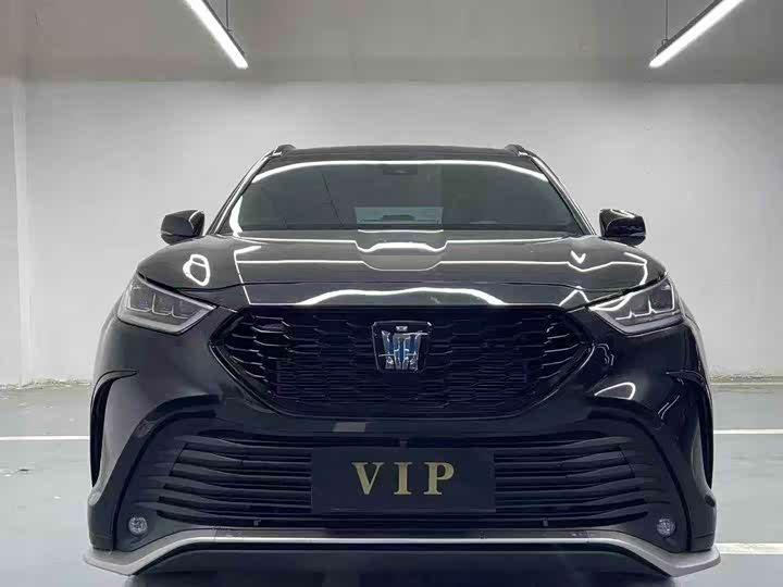 Фото 2 - Toyota Crown Kluger