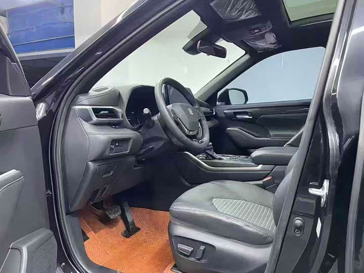 Фото 4 - Toyota Crown Kluger