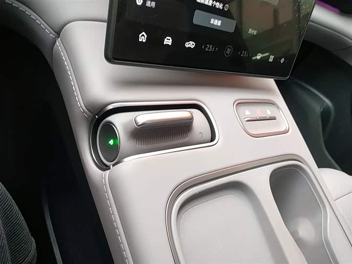 Фото 6 - Nio EC6