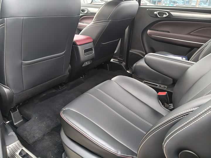 Фото 7 - GAC Trumpchi M6