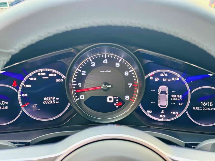 Фото 7 - Porsche Cayenne