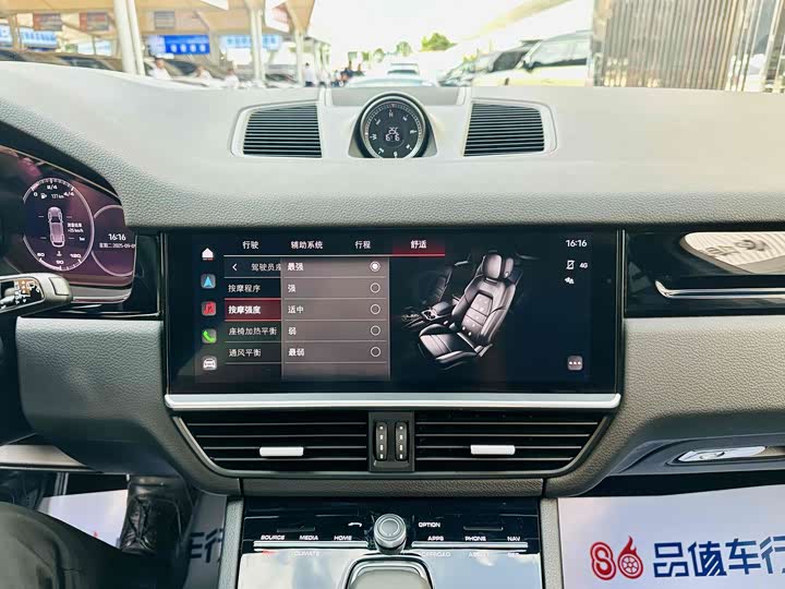 Фото 9 - Porsche Cayenne