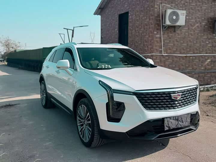 Фото 3 - Cadillac XT4