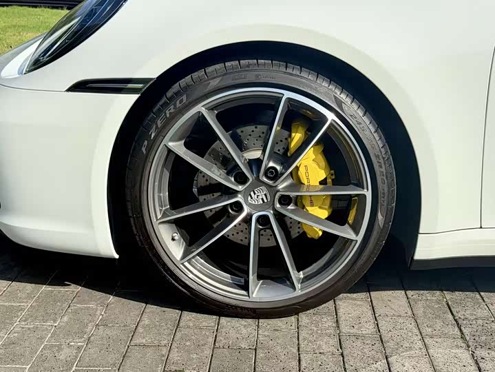 Фото 3 - Porsche 911