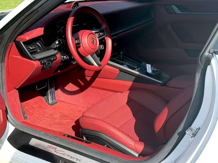 Фото 4 - Porsche 911