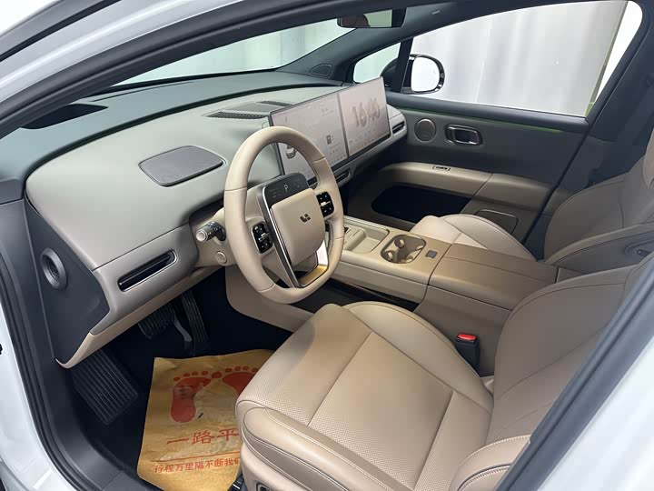 Фото 7 - LiXiang i6