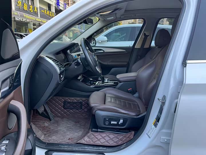 Фото 4 - BMW iX3