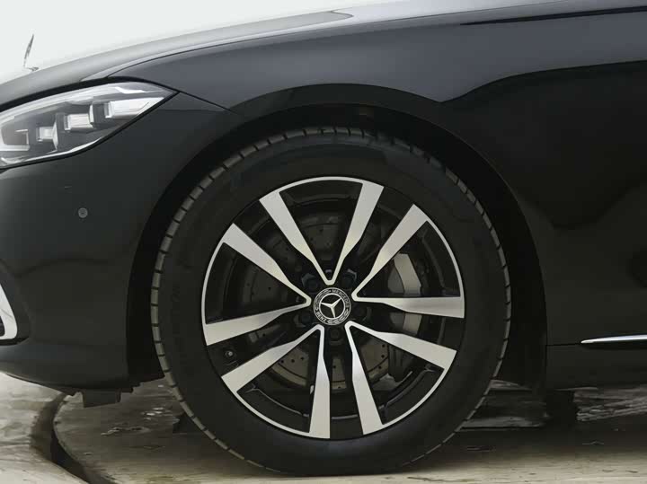 Фото 3 - Mercedes-Benz S-Class