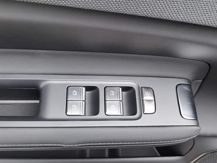 Фото 9 - Polestar 4