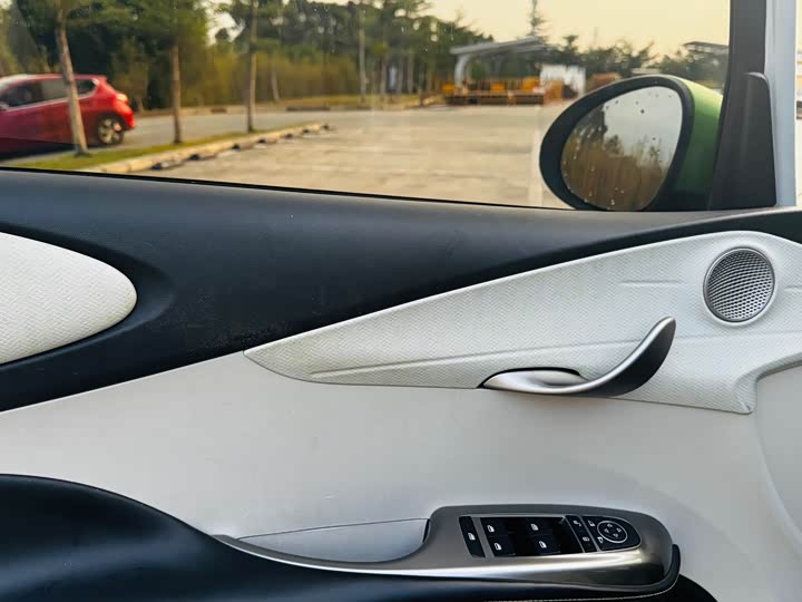 Фото 9 - BYD Dolphin