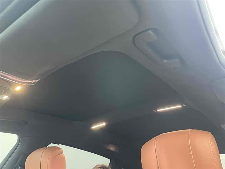 Фото 9 - Mercedes-Benz Maybach S-Class