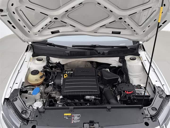 Фото 6 - Volkswagen Lavida