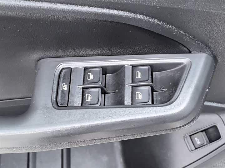 Фото 9 - Volkswagen Lavida