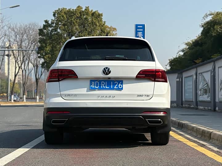 Фото 5 - Volkswagen Tharu